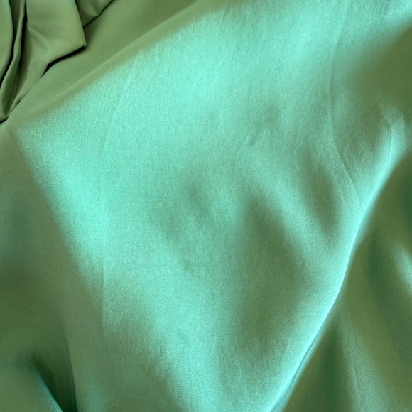 Anthropologie Elegant, Silk, Green Ruffle Blouse - Picture 5 of 8